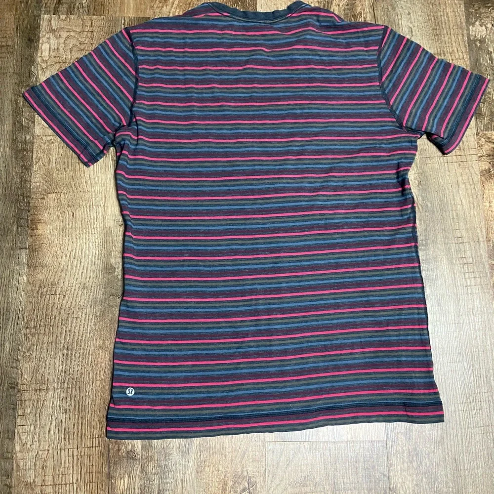 Lululemon Athletica TShirt - Picture 4 of 7
